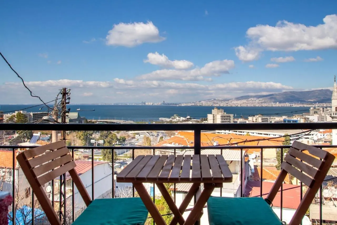 Lovely House With Sea View And Backyard Измир